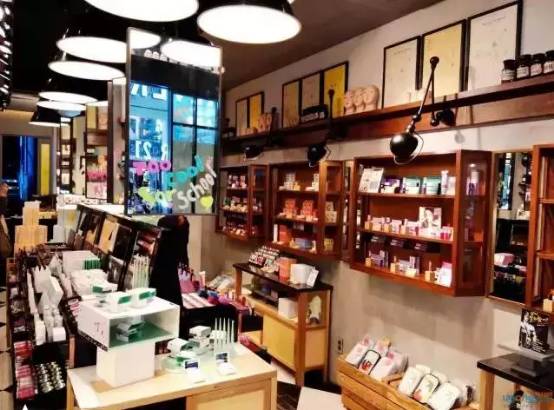 韓國(guó)化妝品店經(jīng)營(yíng)有什么秘訣？