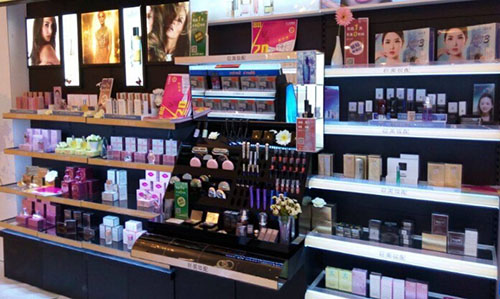 化妝品實體店競爭進入存量時代？