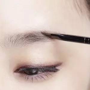眉毛如何畫才好看？畫好眉毛的方法！
